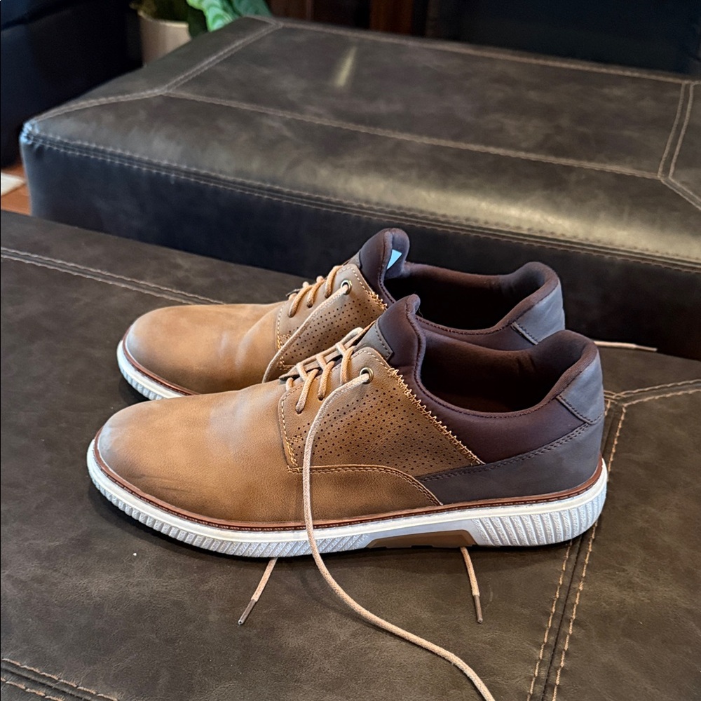 Men's Tan Leather Sneakers - Worn Once. Men’s XRAY Ultimate Comfort Dress Shoes